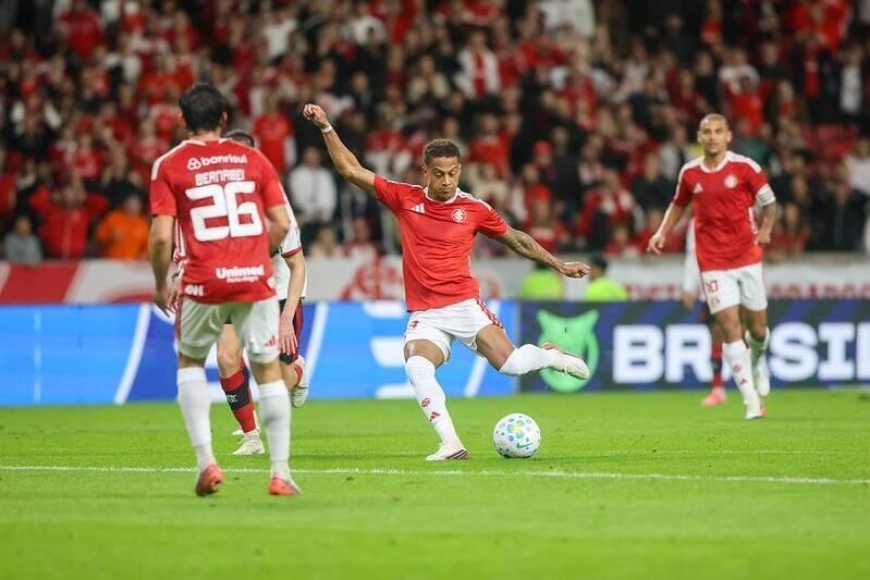 Inter e Flamengo empatam em 1 a 1: Paulo Pezzolano reage à pressão no Beira-Rio