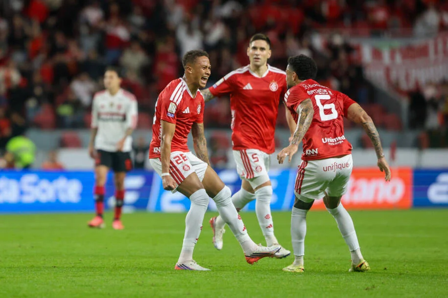 Internacional e Flamengo empatam em jogo decisivo no Beira-Rio; Mercado brilha!