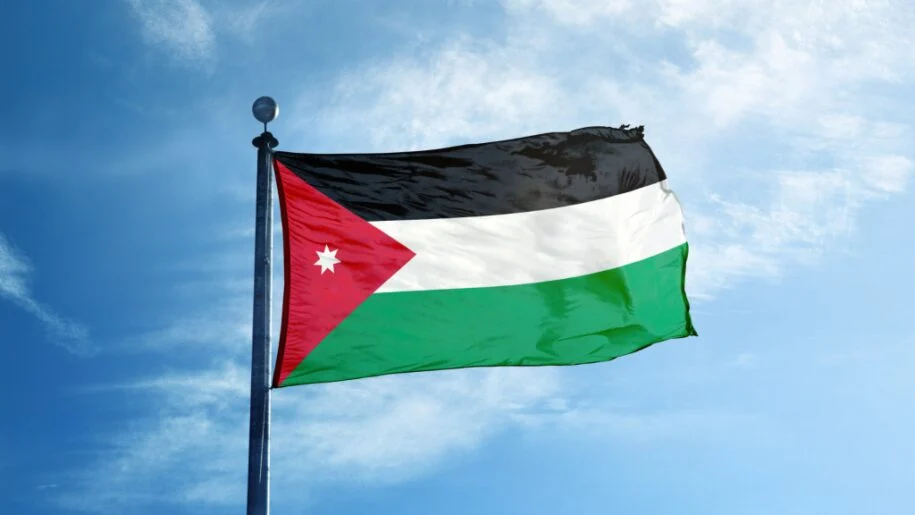 Irã intensifica ataques em Kuwait, Jordânia e Bahrein e gera tensão global
