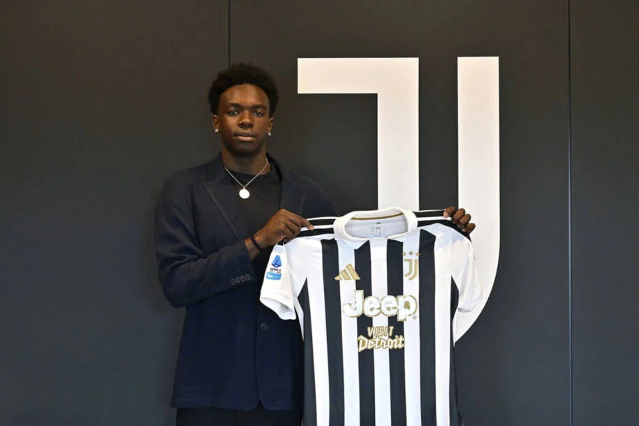 Juventus contrata Jeff Ekhator por 16 milhões e promete agitar o ataque