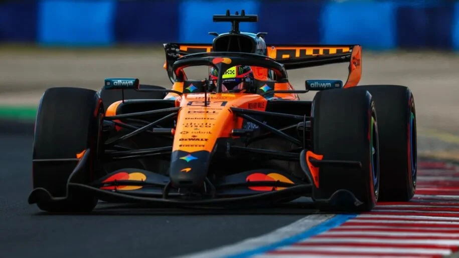 Lando Norris conquista pole no GP da Hungria enquanto Hamilton é punido