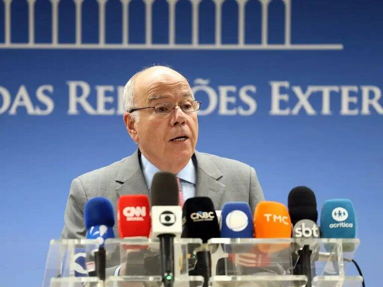 Mauro Vieira denuncia tarifas dos EUA e revela pressão política de Trump