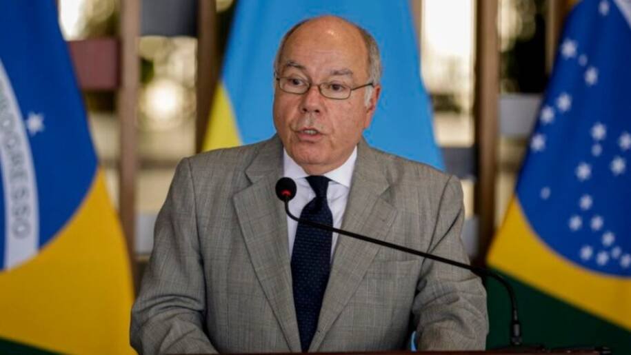 Mauro Vieira revela que EUA impõem tarifa de 25% por resistência a Trump