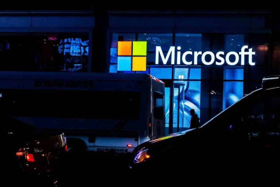 Microsoft investe bilhões na Mistral e busca reduzir dependência tecnológica na Europa