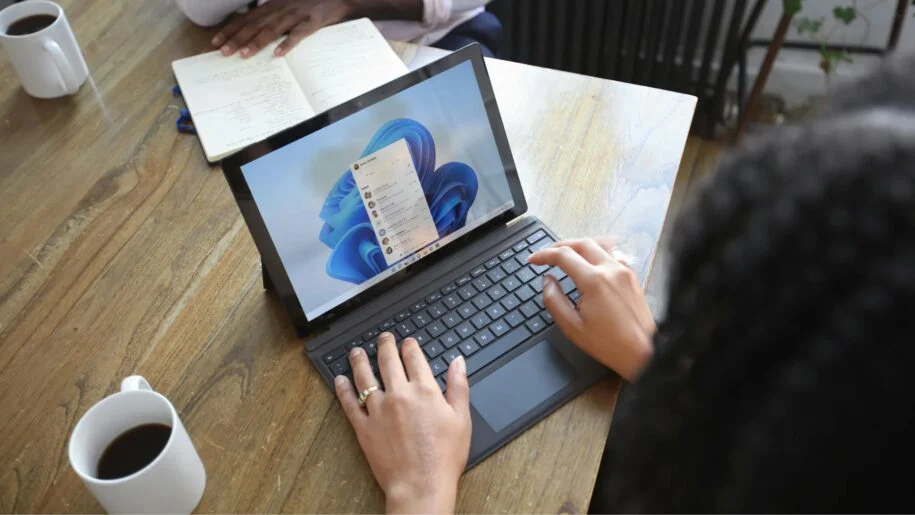 Microsoft reconhece problema de RAM no Windows 11 e promete mudanças urgentes