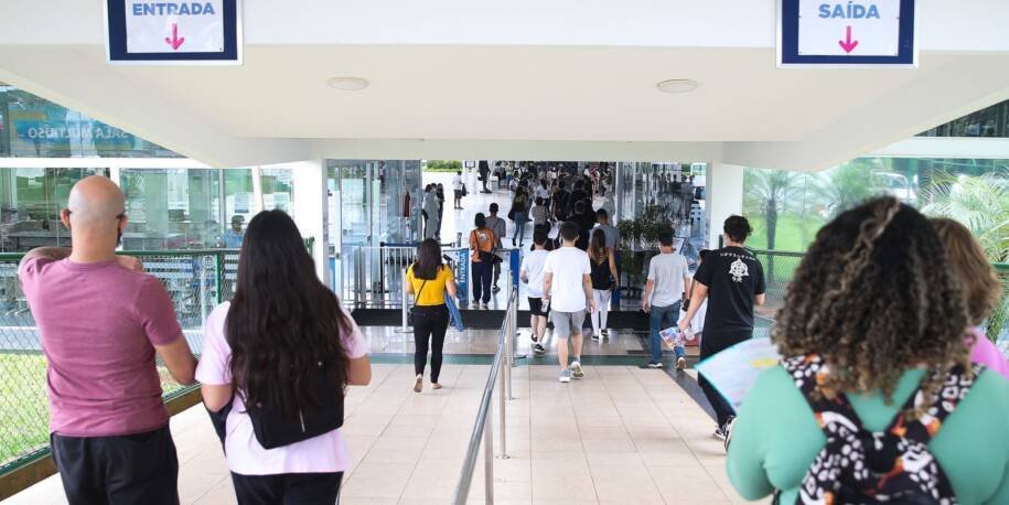 Ministério da Educação alerta: Prouni 2026 encerra inscrições nesta sexta-feira!