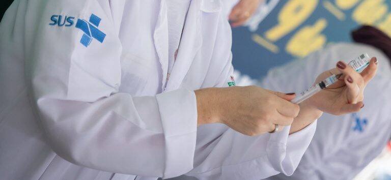 Ministério da Saúde avalia PrEP injetável para ampliar combate ao HIV no SUS