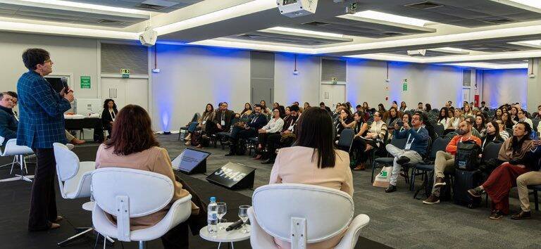 Ministério da Saúde inicia oferta de insulina glargina para idosos e crianças em 2026