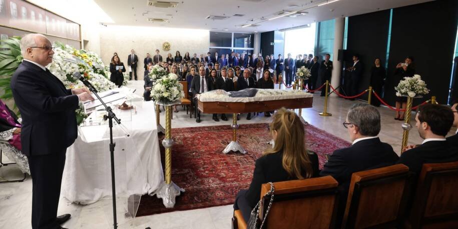 Ministro aposentado Octavio Gallotti é velado no STF após morte aos 95 anos