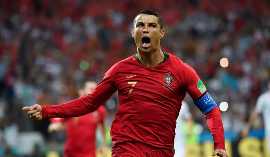 Neymar desafia os limites e joga Copa de 2026 aos 34 anos, enquanto Ronaldo se despediu cedo
