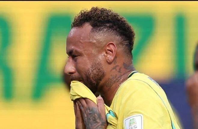 Neymar enfrenta encruzilhada após eliminação do Brasil na Copa do Mundo