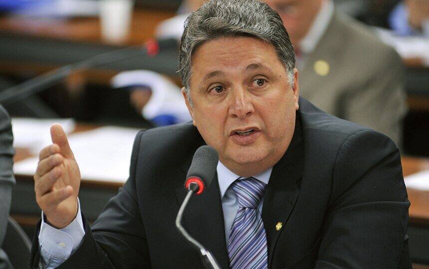 PL avalia apoiar Garotinho para garantir aliança com Republicanos no Rio