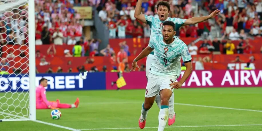 Portugal supera Croácia com CR7 e avança às oitavas da Copa em Toronto