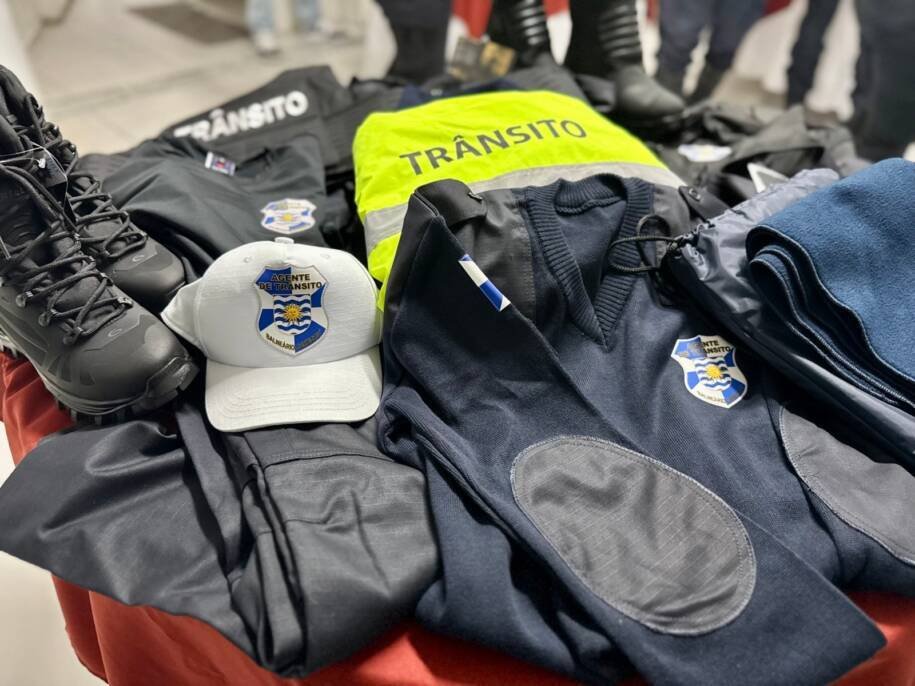Prefeitura de Balneário Camboriú entrega novos uniformes e valoriza agentes de trânsito