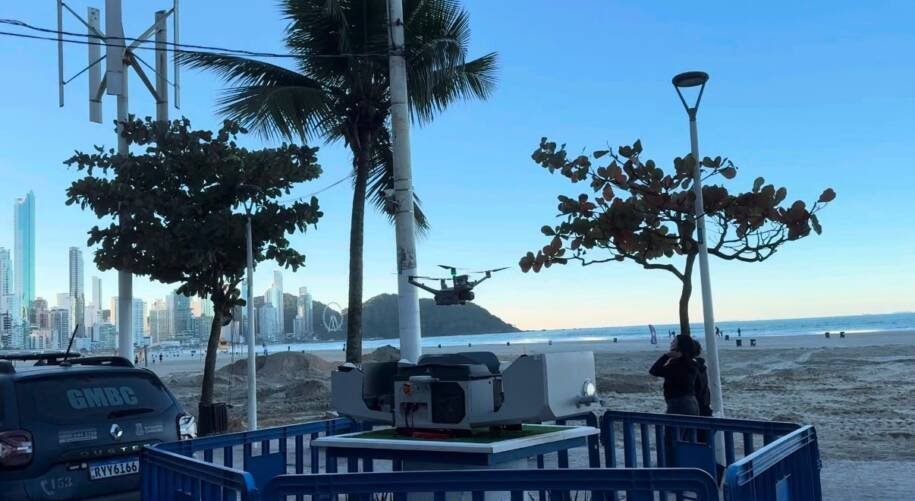 Prefeitura de Balneário Camboriú inicia testes com drone para segurança pública