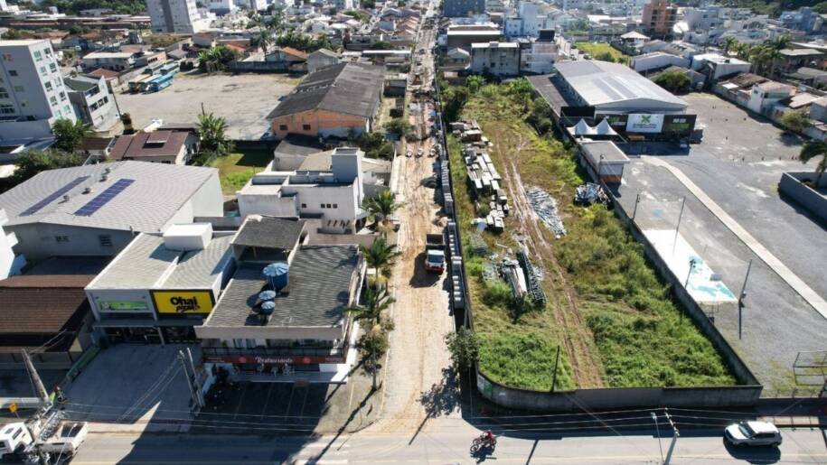 Prefeitura de Camboriú investe R$ 3 milhões em binário e requalificação de ruas