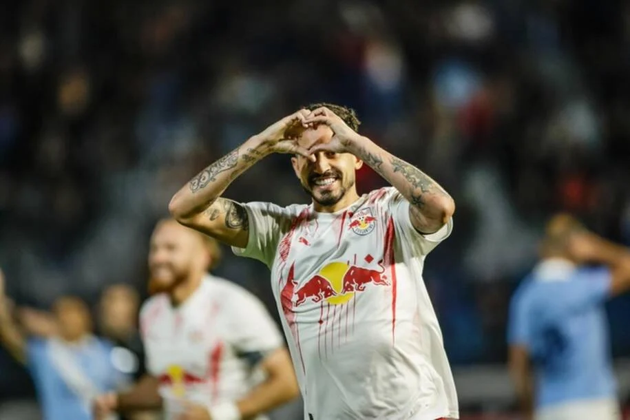 Red Bull Bragantino vence Sporting Cristal e enfrenta Atlético Mineiro nas oitavas