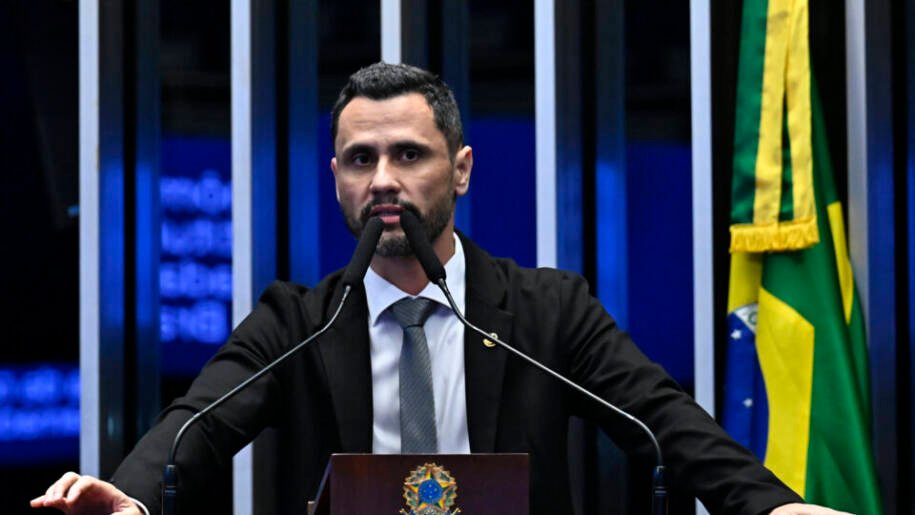 Republicanos exclui Cleitinho Azevedo da disputa pelo governo de Minas Gerais