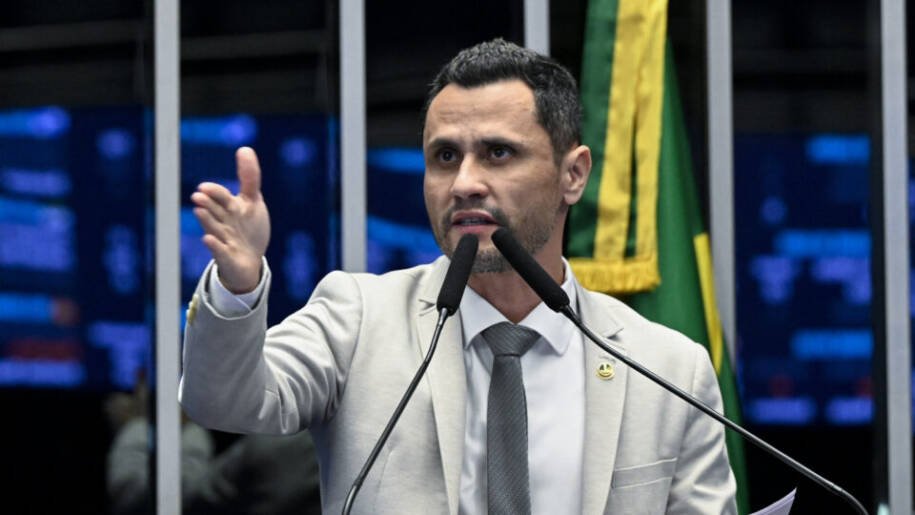 Republicanos lança Cleitinho Azevedo ao governo de MG, mesmo com PL na disputa