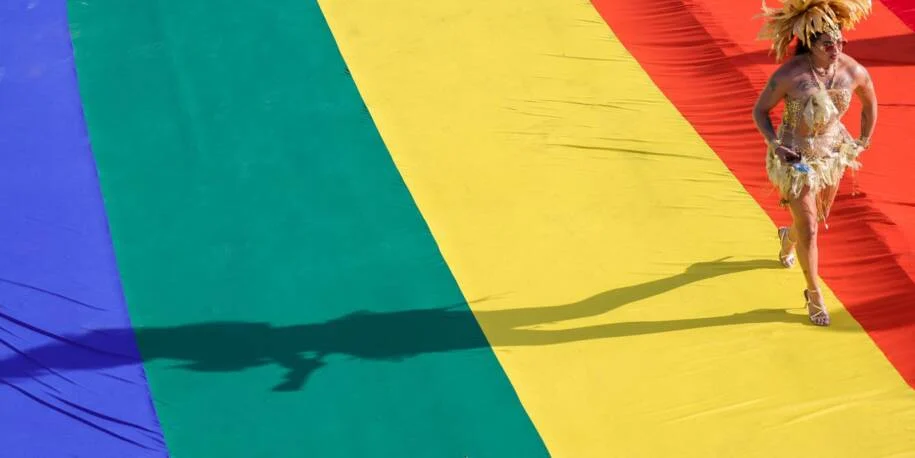 Richard Alexandre e Havenna Wandelookx lideram 27ª Parada do Orgulho LGBT+ em Brasília