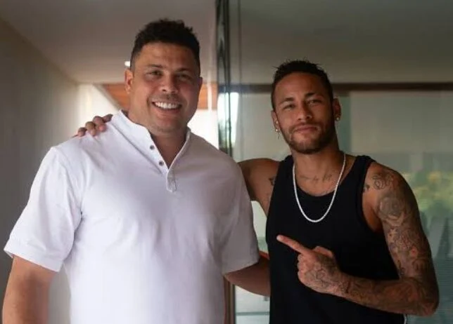 Ronaldo pede trégua sobre futuro de Neymar após eliminação do Brasil na Copa