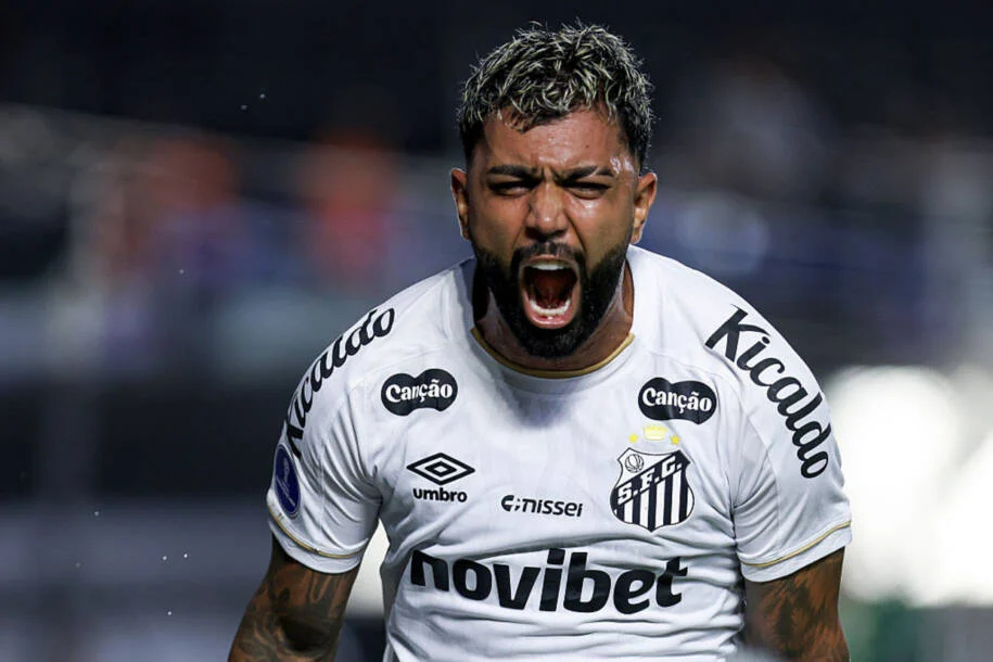 Santos avança na Sul-Americana após vitória de 4 a 2 sobre UCV FC