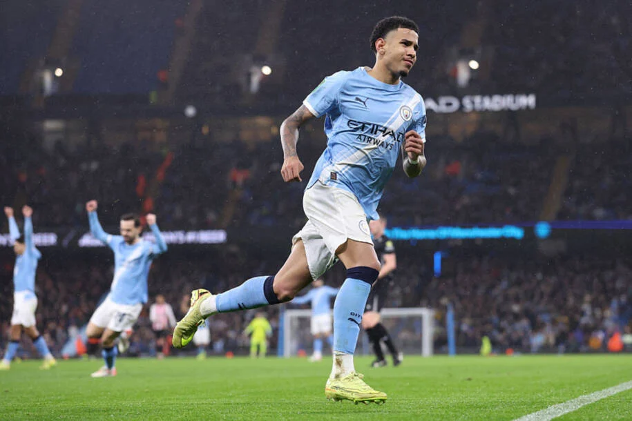 Savinho pode deixar o Manchester City por R$ 448 milhões; Tottenham se interessa