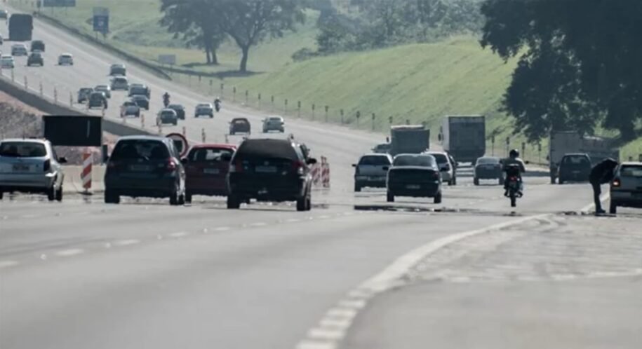 Sem Parar lança ferramenta com ChatGPT para motoristas de elétricos no Brasil