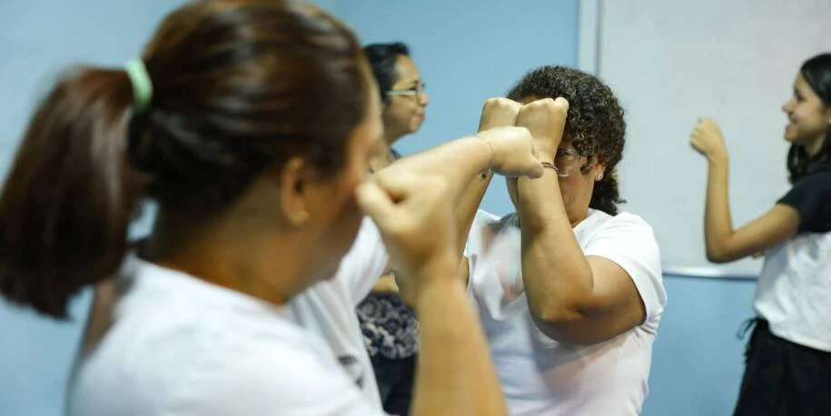 Senado aprova projeto que libera venda de spray de pimenta para defesa de mulheres