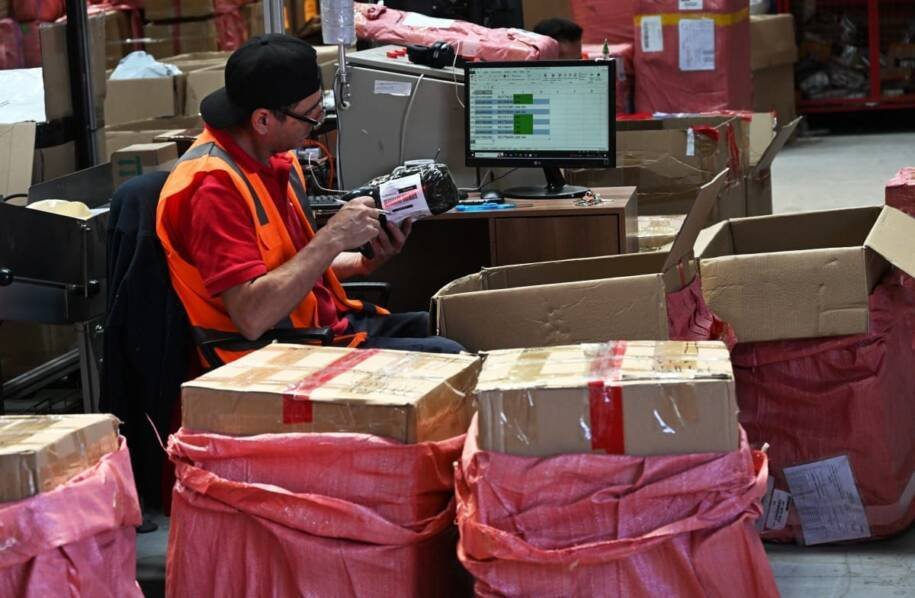 Shopee registra crescimento de 35% e planeja abrir 10 centros no Brasil até 2026
