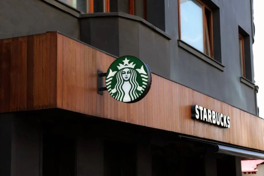 Starbucks Korea cria primeiro sindicato após polêmica da campanha ‘Tank Day’