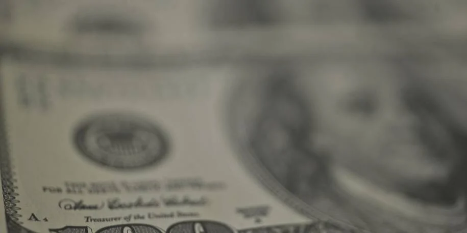 Tensão entre EUA e Irã faz Dólar cair e Ibovespa despencar nesta quarta-feira
