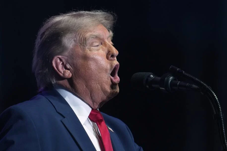 Trump Media propõe taxa de US$ 100 mil para acesso rápido a postagens de Trump