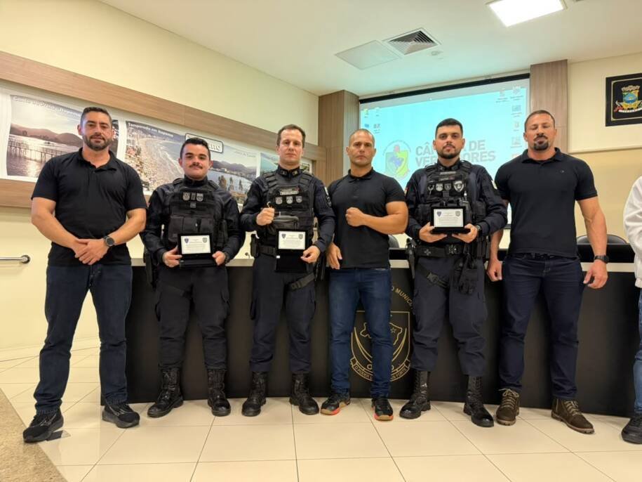 Wanderley Dias celebra formatura de 20 alunos em curso de segurança em Itapema