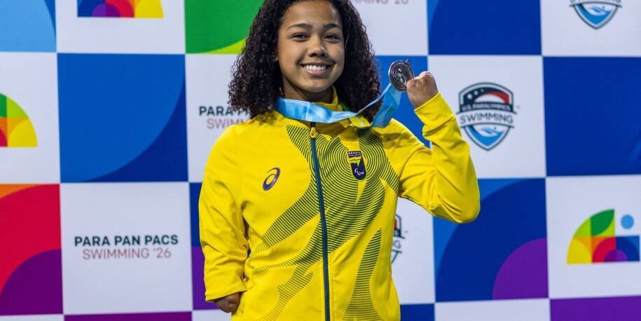 Alessandra Oliveira quebra recorde mundial e Brasil brilha no Parapan-Pacífico
