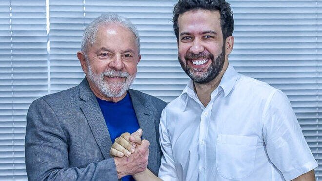 André Janones retorna à campanha de Lula e promete guerra sem limites