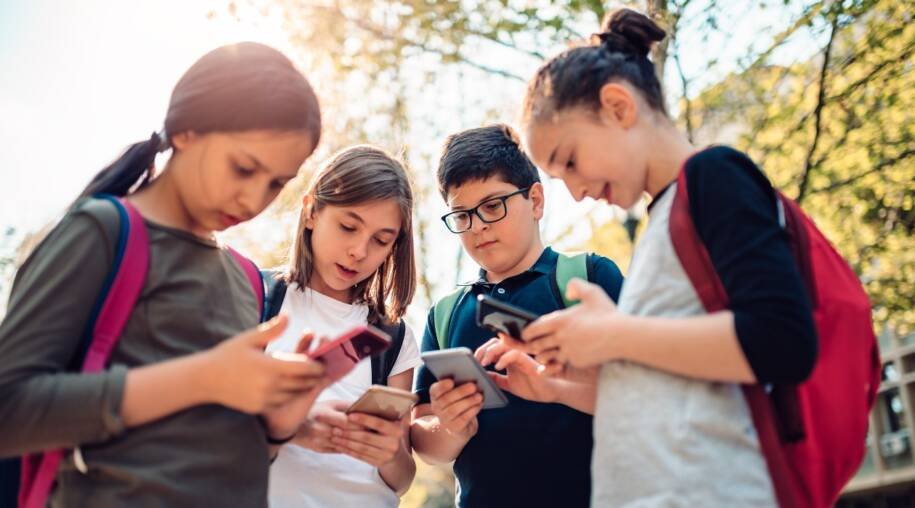 ANPD impõe novas regras do ECA Digital e redes sociais enfrentam multas pesadas