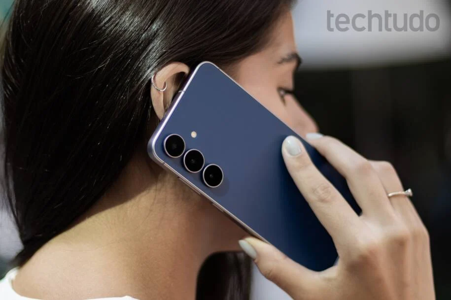 Apple e Samsung cortam preços: celulares agora com até R$ 2.500 de desconto!