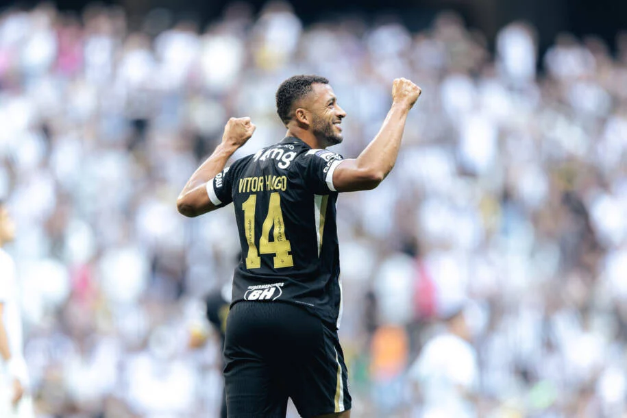 Atlético Mineiro arrasa Grêmio por 3 a 0 na Arena MRV e sobe na tabela