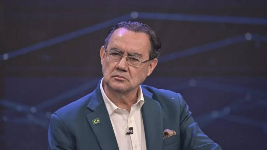 Augusto Cury conquista 10,3 milhões de seguidores e se destaca na corrida presidencial