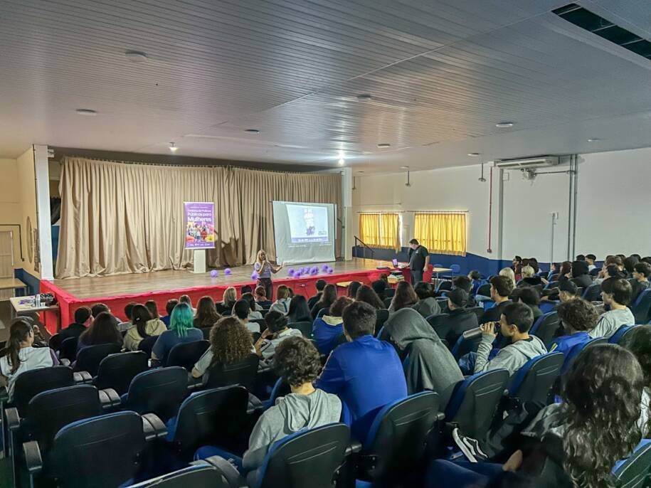 Balneário Camboriú promove ação contra violência: 200 alunos participam de palestra