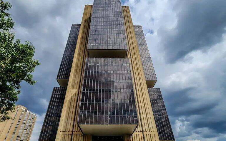 Banco Central aprova retenção cautelar de 24 horas em transferências de criptoativos