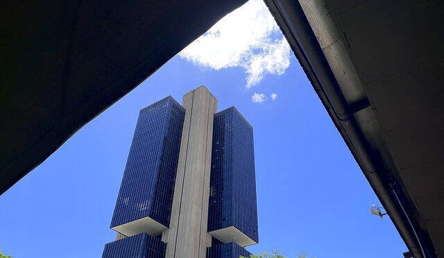 Banco Central liquida Simpala e chega a 19 instituições desde o caso Master