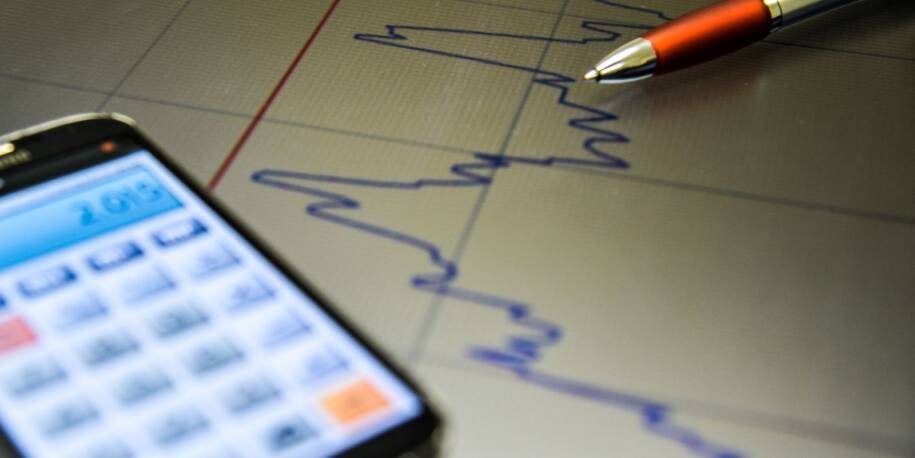 Banco Central reduz crescimento do PIB em 2026 e projeta inflação estável