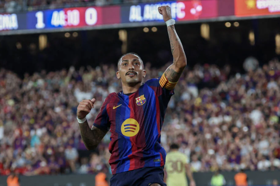 Barcelona supera Al-Ahly com gol decisivo de Raphinha em amistoso tenso