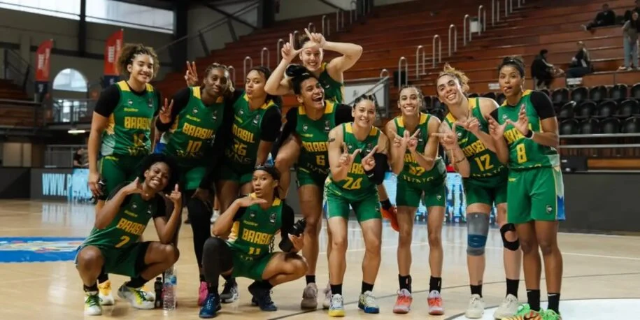 Brasil arrasa Chile por 85 a 57 e brilha na estreia do Sul-Americano de basquete feminino