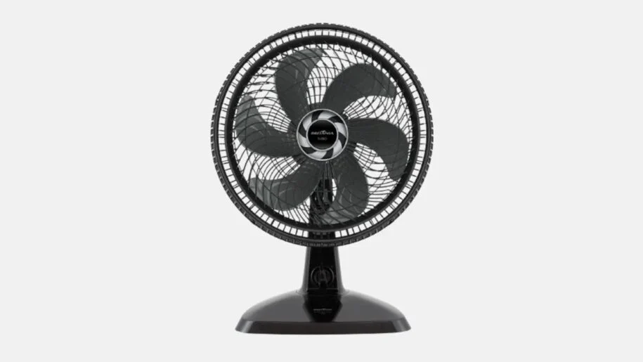 Canaltech revela: Ventilador Britânia ou Ar-Condicionado Midea, quem consome mais?
