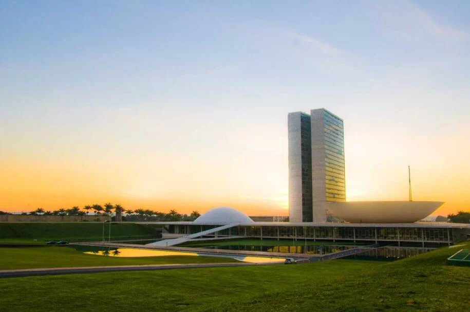 Congresso Nacional retoma trabalhos, mas PEC do fim da escala 6×1 trava na mesa de Alcolumbre