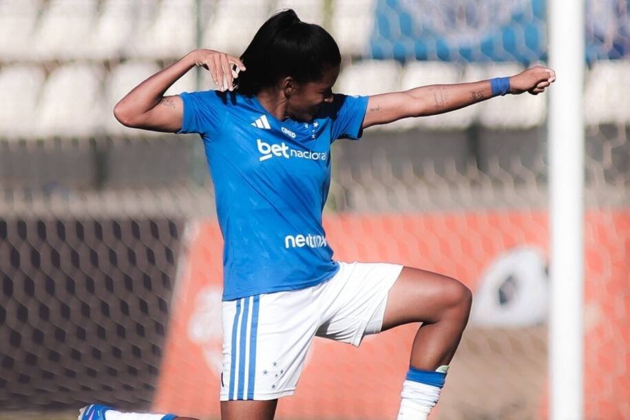 Cruzeiro atropela Botafogo por 4 a 0 e se afasta da lanterna no Brasileirão Feminino