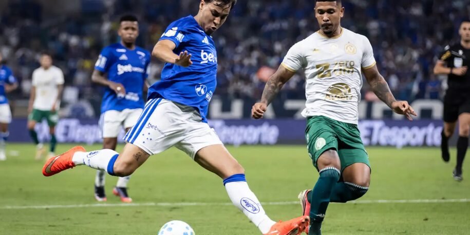 Cruzeiro e Grêmio avançam às quartas da Copa do Brasil após vitórias decisivas
